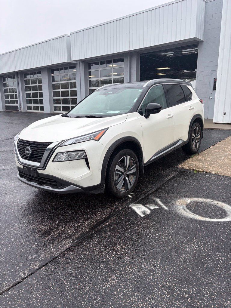 Used 2023 Nissan Rogue SL w/ SL Premium Package AWD/4WD image 2