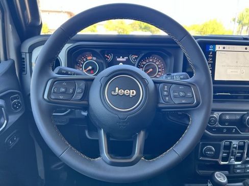 Used 2024 Jeep Wrangler Sport S image 23