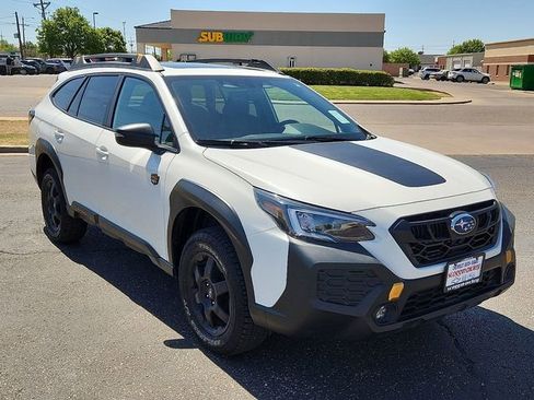 Used 2025 Subaru Outback Wilderness AWD/4WD image 6