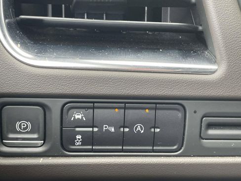 Used 2023 Chevrolet Tahoe LT image 24