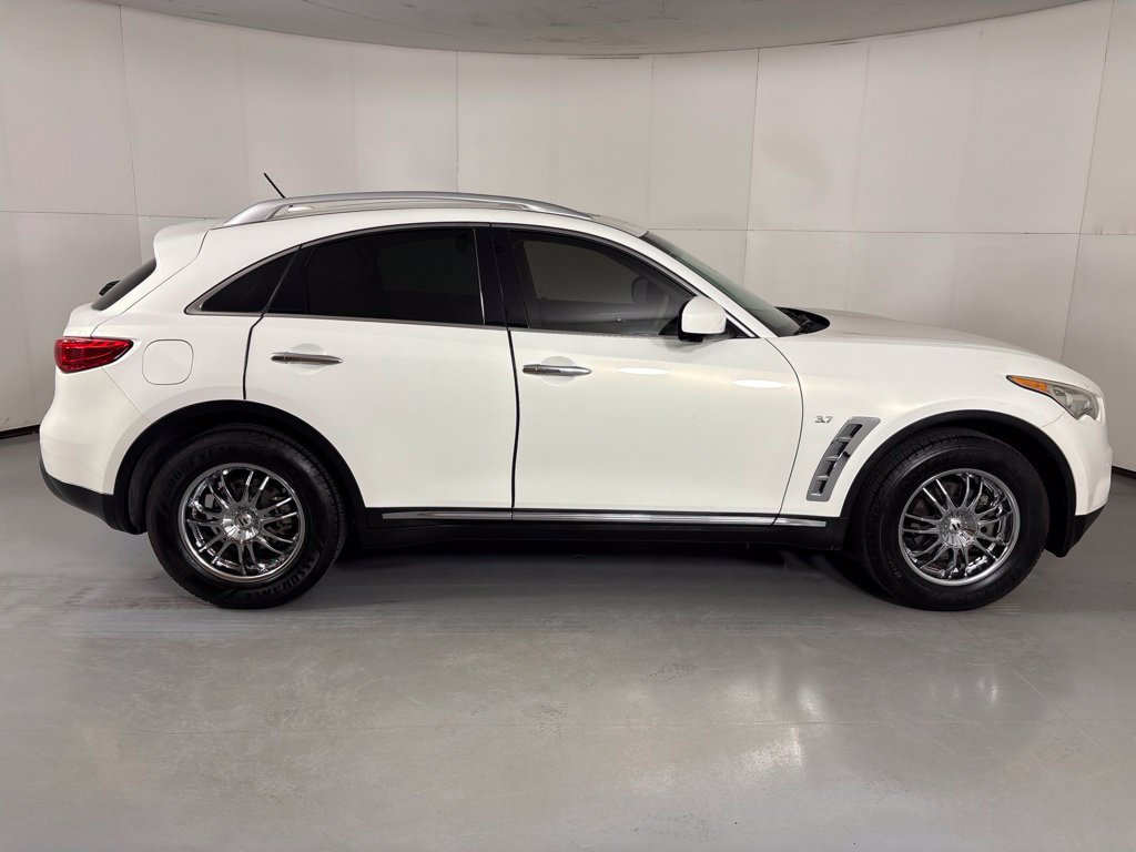 Used 2014 INFINITI QX70 2WD w/ Premium Package image 9