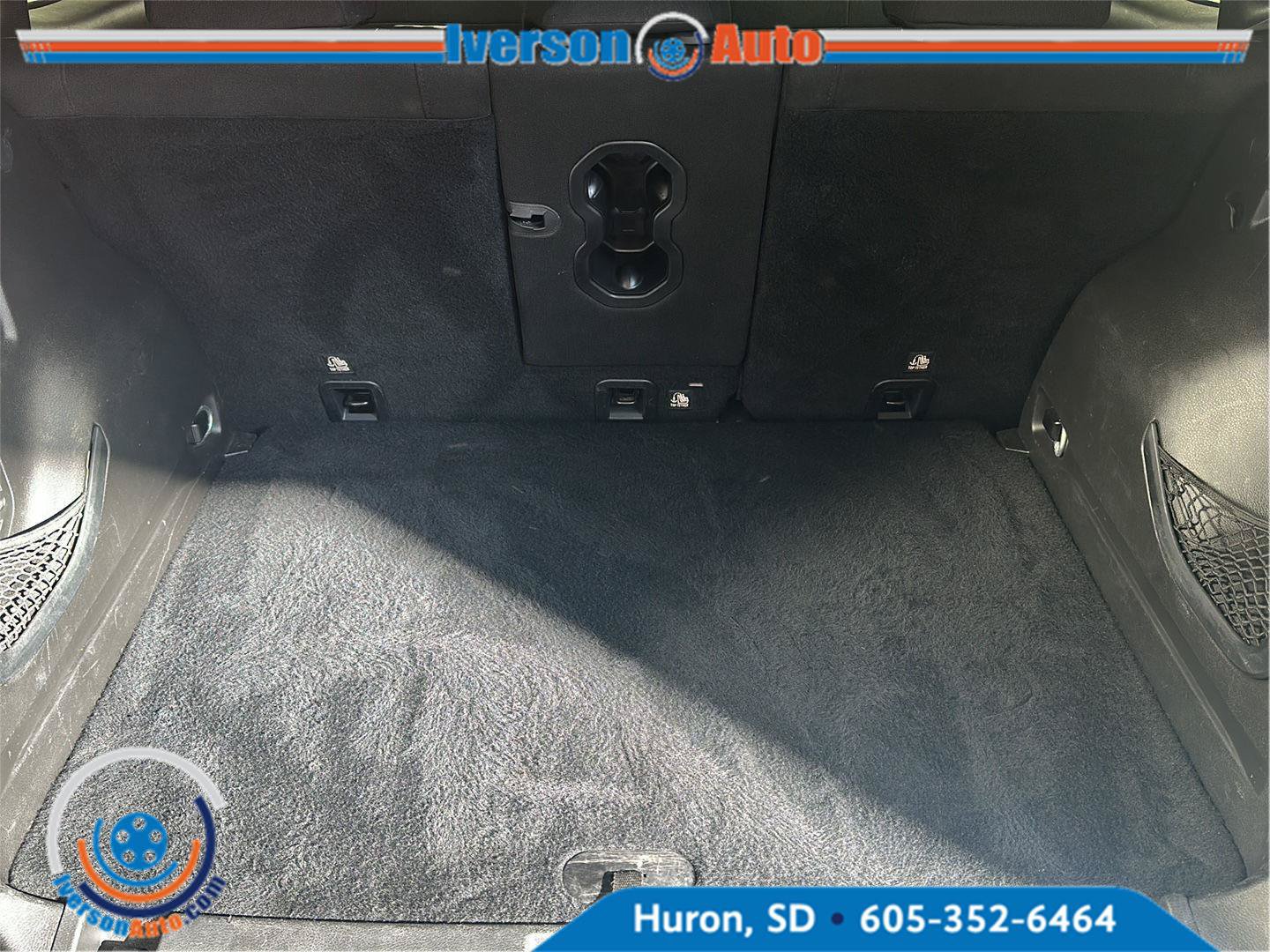 Used 2018 Jeep Renegade Latitude w/ Cold Weather Group AWD/4WD image 9