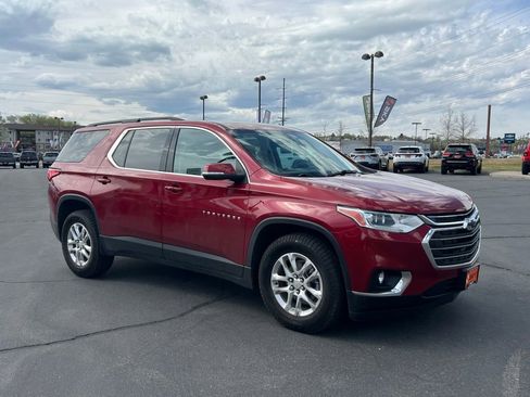 Used 2021 Chevrolet Traverse LT AWD/4WD image 6