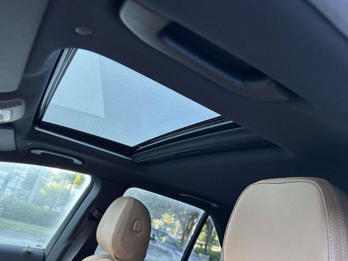 Certified 2024 Mercedes-Benz GLE 450e 4MATIC image 22