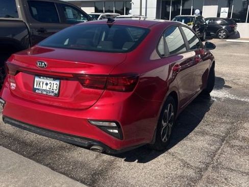 Used 2019 Kia Forte LXS image 3