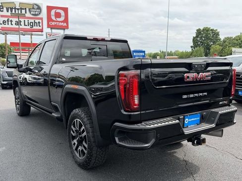 Used 2023 GMC Sierra 2500 AT4 w/ AT4 Premium Plus Package AWD/4WD image 3