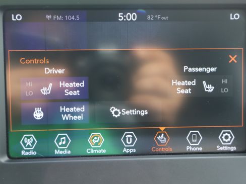 Used 2020 Jeep Compass Latitude w/ Cold Weather Group AWD/4WD image 20