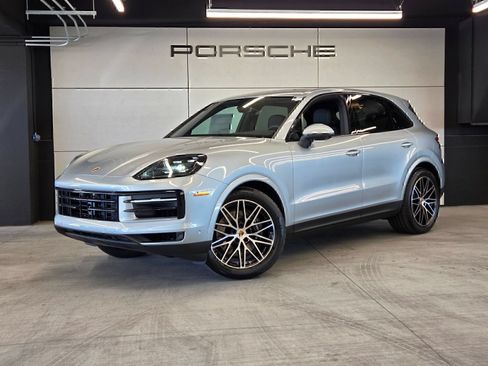 Certified 2026 Porsche Cayenne AWD/4WD image 1
