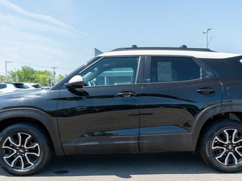 Used 2021 Chevrolet TrailBlazer ACTIV w/ Sun and Liftgate Package AWD/4WD image 9
