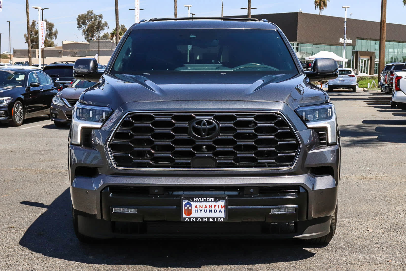 Used 2024 Toyota Sequoia Platinum AWD/4WD image 2