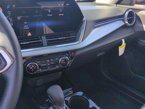 New 2026 Chevrolet Trax LT w/ Driver Confidence Package image 13