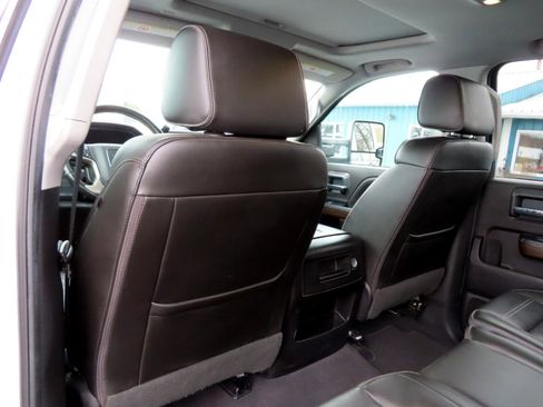 Used 2019 GMC Sierra 3500 Denali w/ Duramax Plus Package image 41