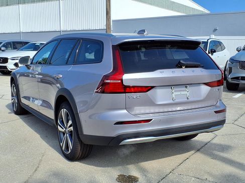 New 2026 Volvo V60 B5 Cross Country Plus w/ Protection Package Premier image 5