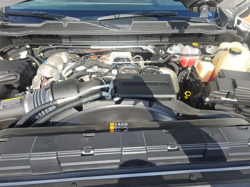 Used 2024 Chevrolet Silverado 2500 LT image 22