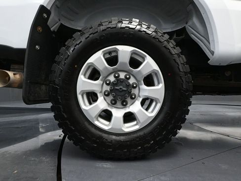 Used 2024 Ford F350 XLT w/ FX4 Off-Road Package image 14