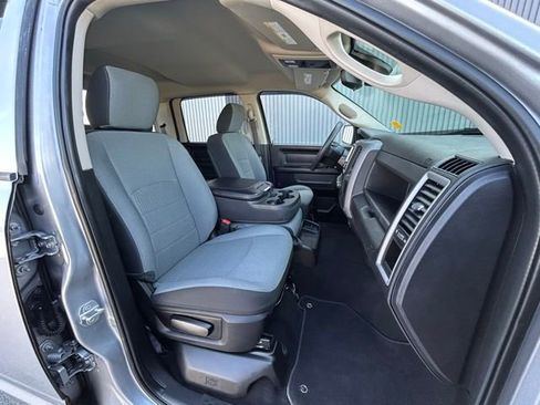 Used 2021 RAM 1500 Tradesman w/ Chrome Appearance Package AWD/4WD image 32
