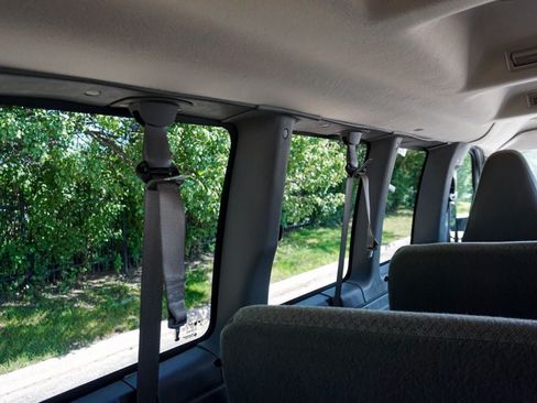 Used 2017 Chevrolet Express 3500 LT w/ LT Preferred Equipment Group RWD image 33