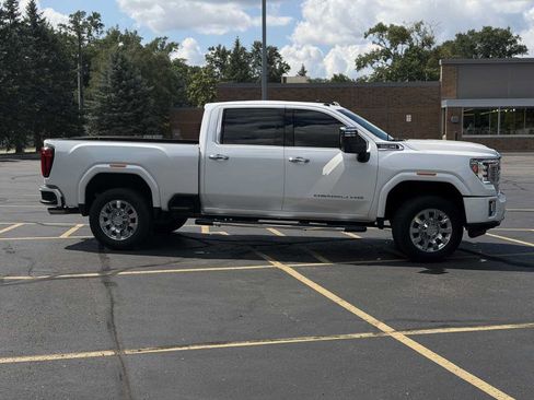 Used 2022 GMC Sierra 2500 Denali w/ Snow Plow Prep/Camper Package AWD/4WD image 5