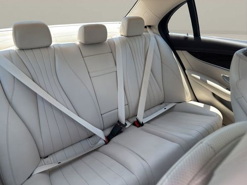 Used 2019 Mercedes-Benz E 450 4MATIC Sedan image 21