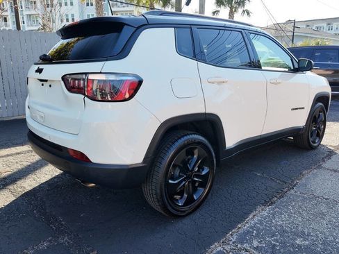 Used 2018 Jeep Compass Latitude w/ Popular Equipment Group image 3