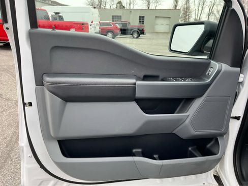 Used 2022 Ford F150 XLT w/ Equipment Group 302A High image 11