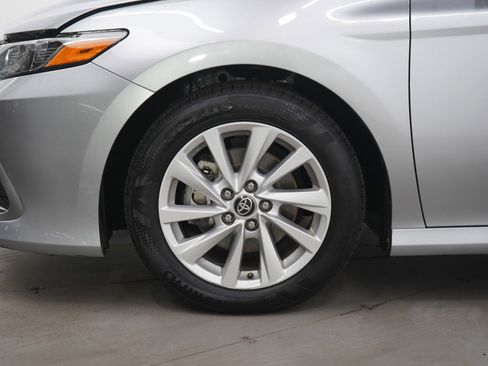 Used 2024 Toyota Camry LE image 28