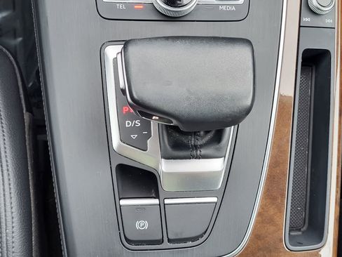 Used 2019 Audi Q5 2.0T Premium Plus w/ Premium Plus Package image 24