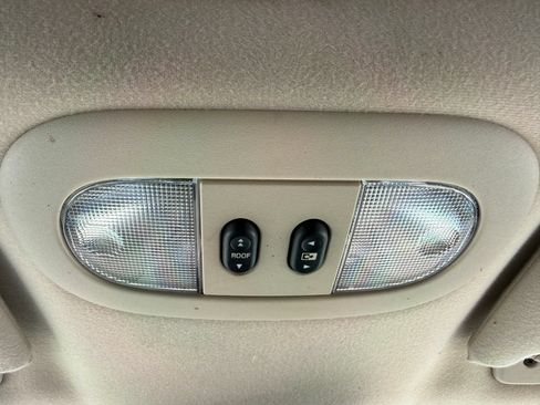 Used 2005 Ford F150 King Ranch AWD/4WD image 32