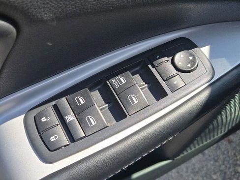 Used 2020 Dodge Journey SE w/ SE Popular Equipment Group image 20