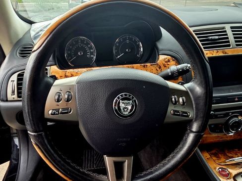 Used 2007 Jaguar XK Convertible RWD image 10