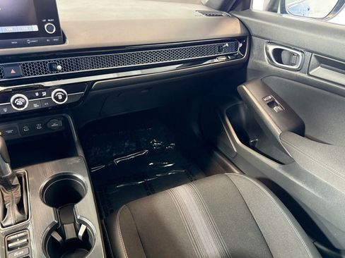 Used 2025 Honda Civic Sport image 20