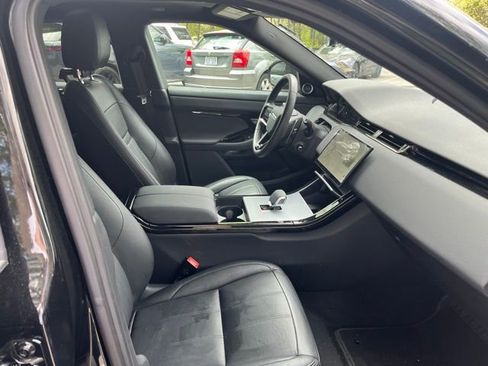 Used 2024 Land Rover Range Rover Evoque S image 11