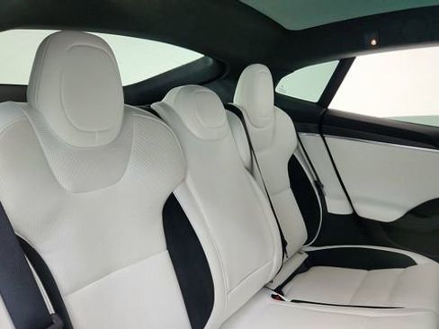Used 2025 Tesla Model S Plaid image 25