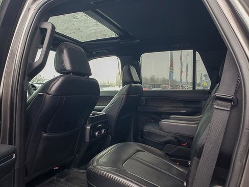 Used 2021 Ford Expedition Limited image 18