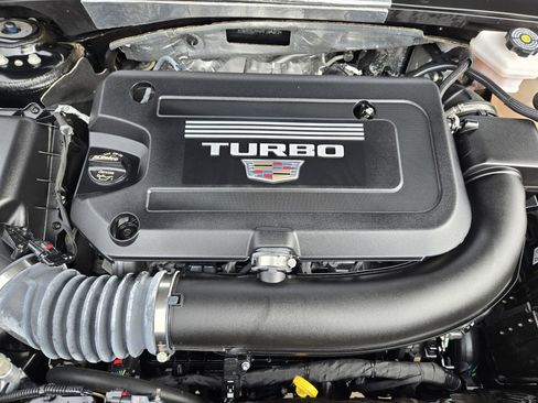 Used 2024 Cadillac XT4 Premium Luxury w/ Cold Weather Package image 35