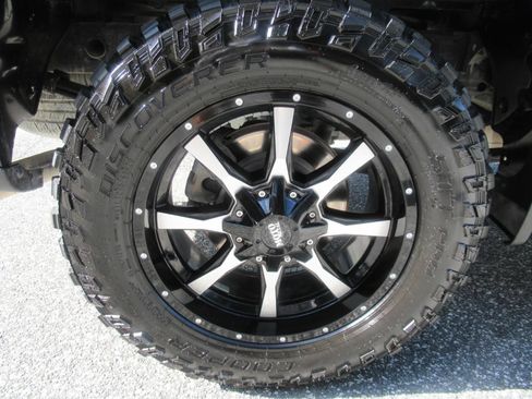 Used 2022 Chevrolet Silverado 1500 Custom AWD/4WD image 8