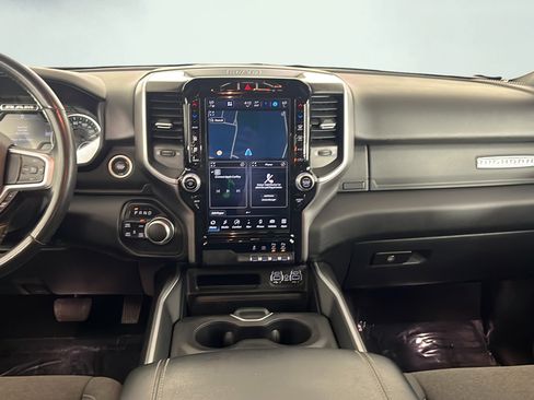 Used 2022 RAM 1500 Big Horn w/ Night Edition AWD/4WD image 17