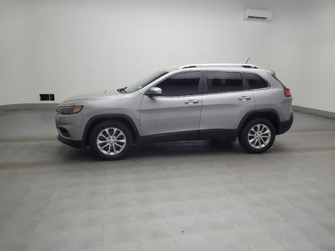 Used 2019 Jeep Cherokee Latitude w/ Popular Appearance Group image 2