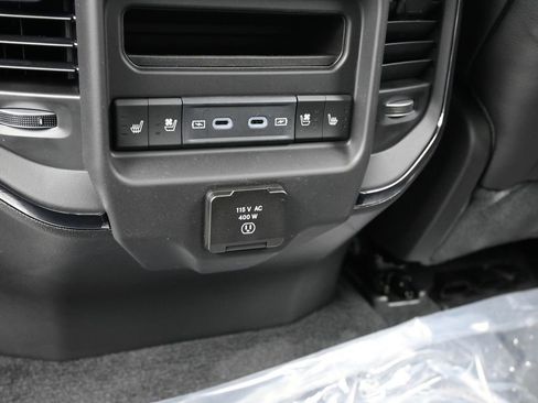 New 2026 RAM 1500 Limited image 32
