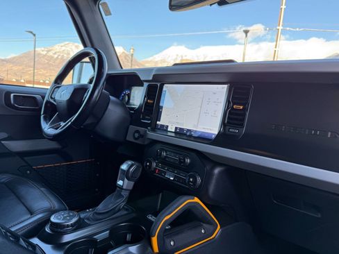 Used 2021 Ford Bronco Badlands image 11