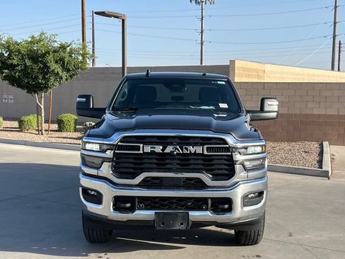 Certified 2025 RAM 2500 Big Horn AWD/4WD image 3