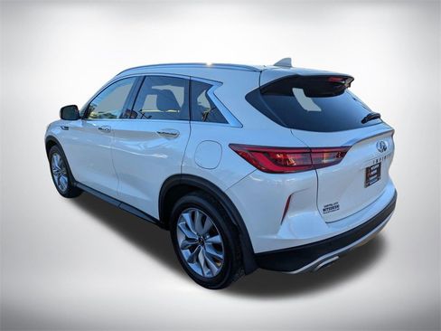 Used 2022 INFINITI QX50 Luxe image 6