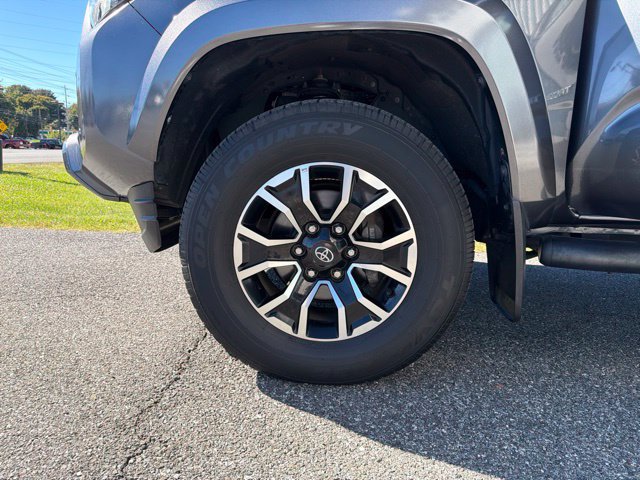 Used 2023 Toyota Tacoma TRD Sport AWD/4WD image 19