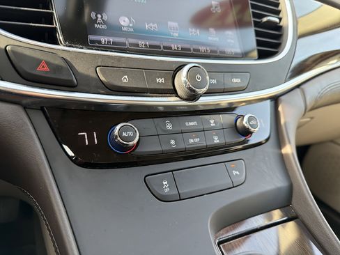 Used 2017 Buick LaCrosse Preferred image 21