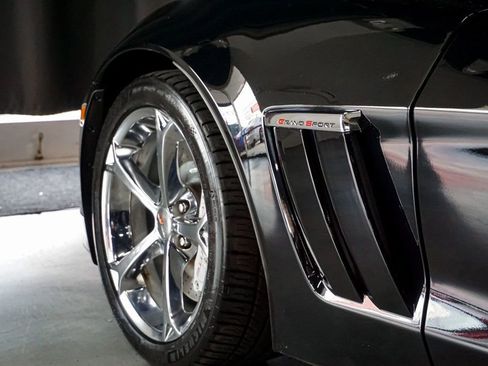 Used 2011 Chevrolet Corvette Grand Sport w/ Preferred Equipment Group image 46