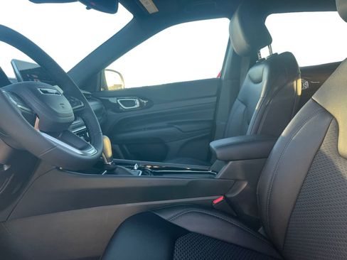 New 2026 Jeep Compass Latitude image 19