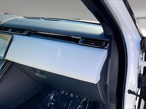 Used 2024 Land Rover Range Rover Velar Dynamic SE image 24