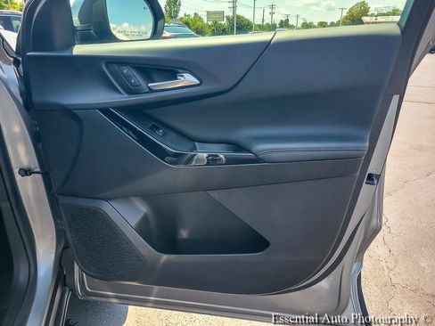 Certified 2025 Chevrolet Equinox LT FWD image 24