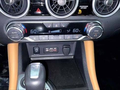 Certified 2025 Nissan Sentra SV w/ SV Premium Package FWD image 29