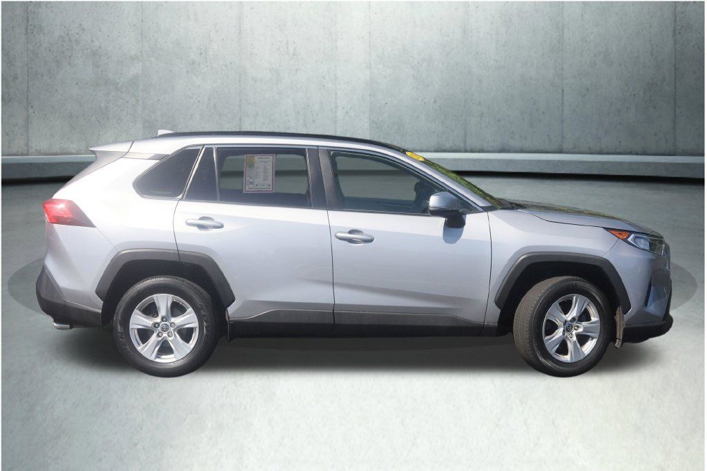 Certified 2019 Toyota RAV4 XLE AWD/4WD image 28